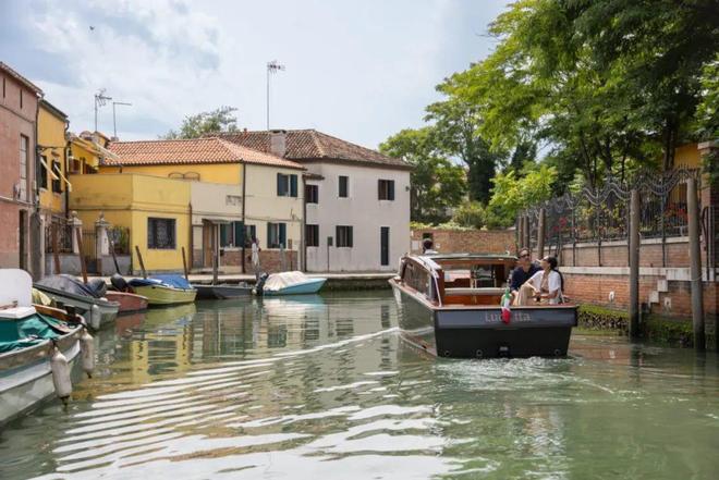 重新诠释传统！Repower推出威尼斯首款全电动水上的士Lucietta(图9)