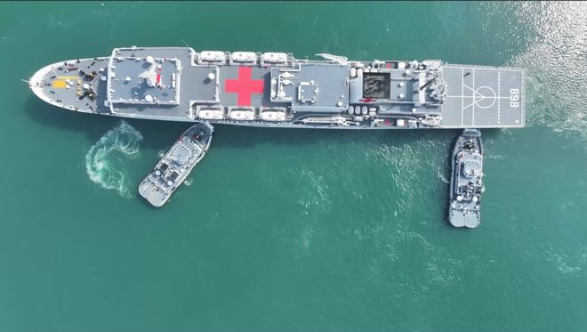 官宣！万吨级医院船！人民海军第三艘(图1)