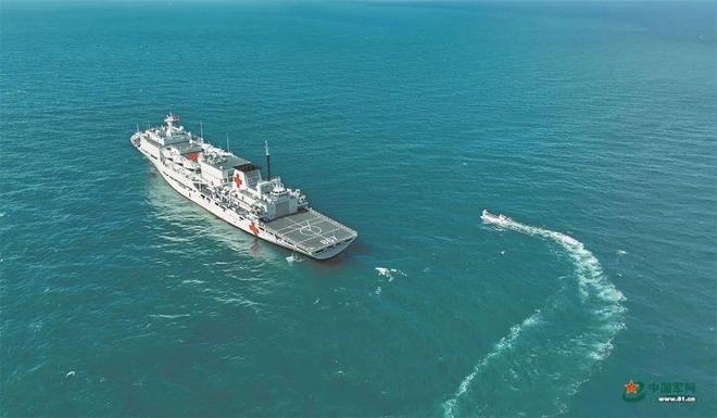 官宣！万吨级医院船！人民海军第三艘(图4)