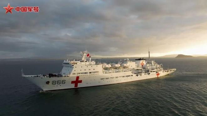 官宣！万吨级医院船！人民海军第三艘(图3)
