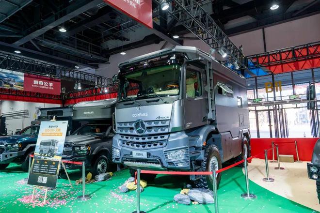 康派斯巅峰力作 陆地A380-天阙：碳纤重塑定义豪华越野房车新纪元(图1)