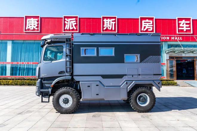 康派斯巅峰力作 陆地A380-天阙：碳纤重塑定义豪华越野房车新纪元(图4)