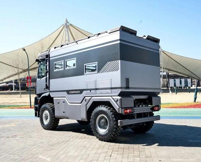 康派斯巅峰力作 陆地A380-天阙：碳纤重塑定义豪华越野房车新纪元(图6)