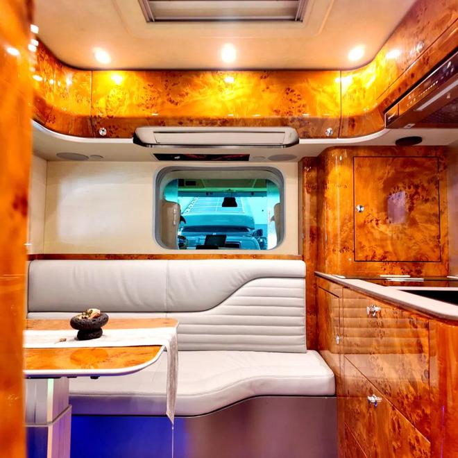 康派斯巅峰力作 陆地A380-天阙：碳纤重塑定义豪华越野房车新纪元(图9)