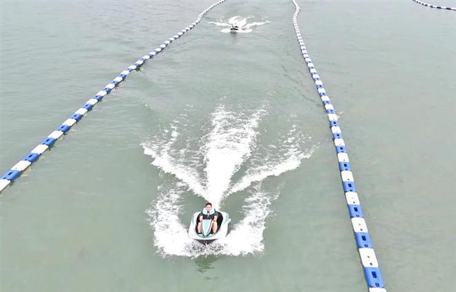 构建差异化场景 打开夏日新商机 “亲水经济”催热多元消费(图1)