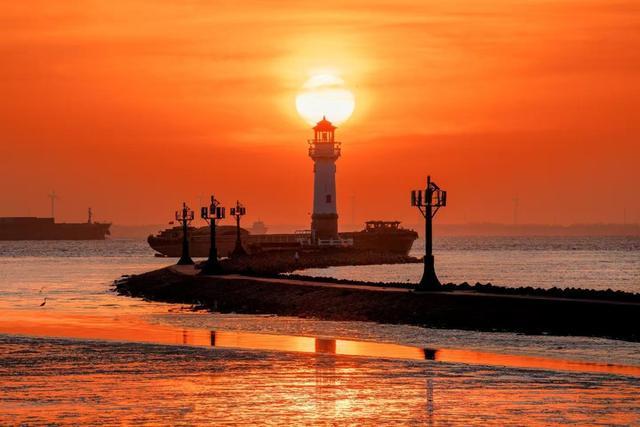 水上F1H2O摩托艇锦标赛金秋开启速度与激情展示申城魅力(图2)