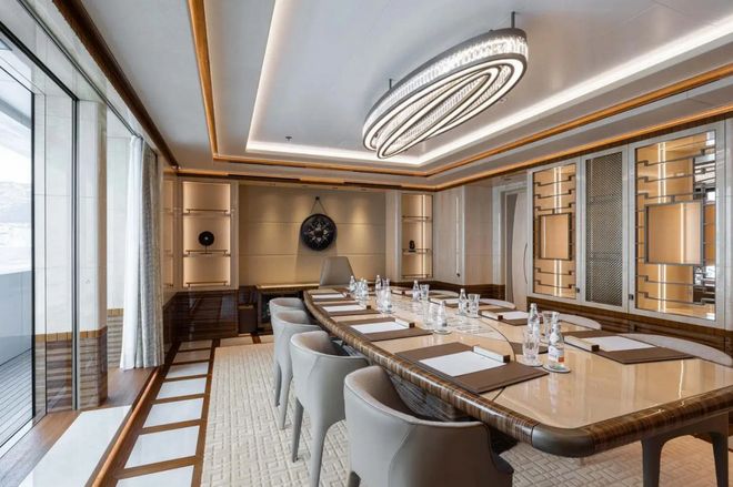 九游娱乐官方网站23亿美元！乌克兰前副总理78米超艇准备亮相摩纳哥(图7)