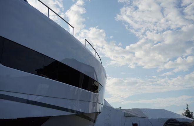 意大九游娱乐官方网站利Giangraso首艘自主全铝24米G24游艇准备下水(图5)