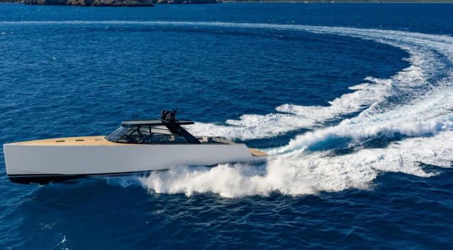 本届戛纳游艇节上引人注目的15艘新游艇(图7)