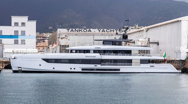 本届戛纳游艇节上引人注目的15艘新游艇(图10)