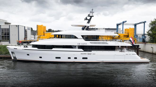 荷兰Moonen第七艘122 Martinique游艇正式下水