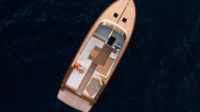 70年代意大利经典木制游艇的超现代再现(图2)