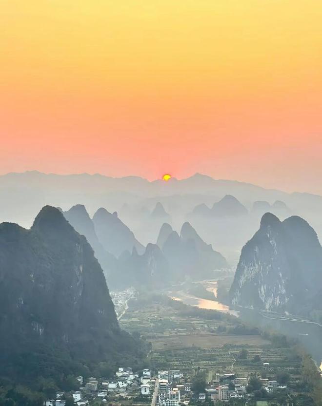 第一次去广西桂林怎么安排行程？必去景点+美食推荐+出行全指南