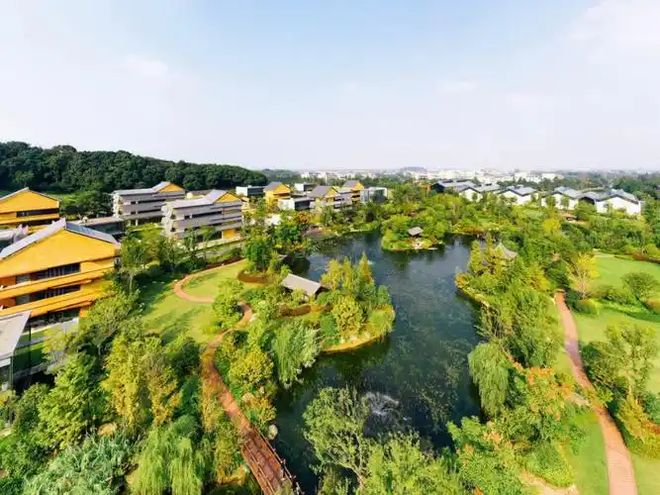 杭州西湖深度游攻略！三日游含宋城千古情订票情侣玩出浪漫感