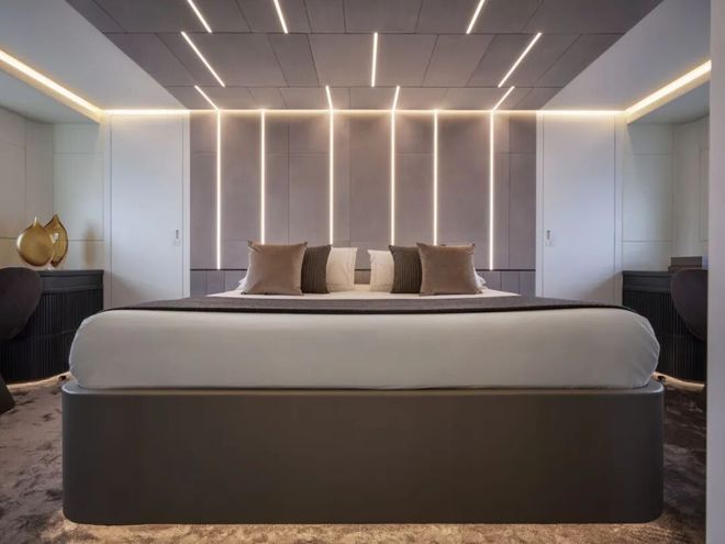 首艘AB 95游艇：动力、设计与舒适的完美融合！(图7)