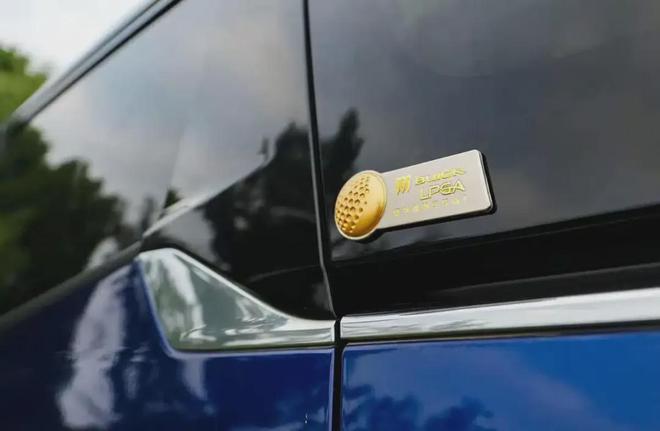 五菱星光730领衔4款MPV密集发布！还有超级豪车灵感竟来自狗狗(图8)