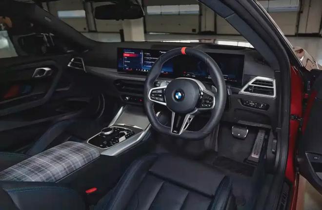 五菱星光730领衔4款MPV密集发布！还有超级豪车灵感竟来自狗狗(图19)