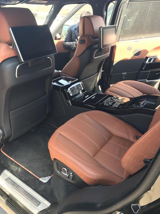 一个资深汽车销售者眼中的路虎揽胜：50创世加长(图5)