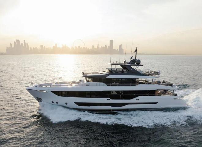特辑：2025全球首秀机动游艇 (下篇)(图12)