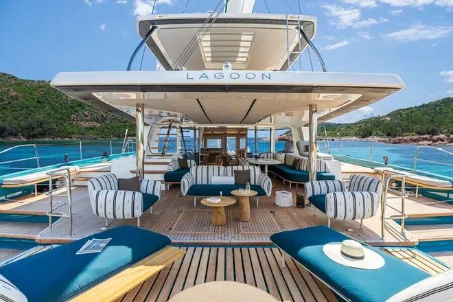 特辑：2025全球首秀双体动力艇及帆船(图7)