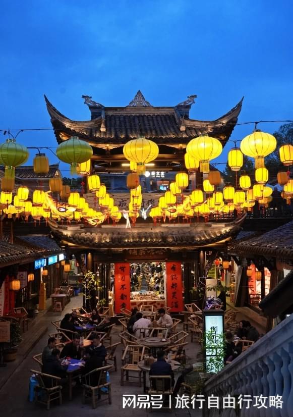 从上海去四川旅游5天4晚大概多少钱这篇省钱攻略一定要看(图2)