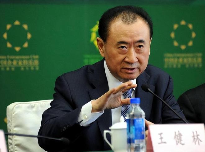 九游娱乐官方网站71岁王健林罕见缺席捐款香港火灾没能拨款背后原因太过心酸(图16)