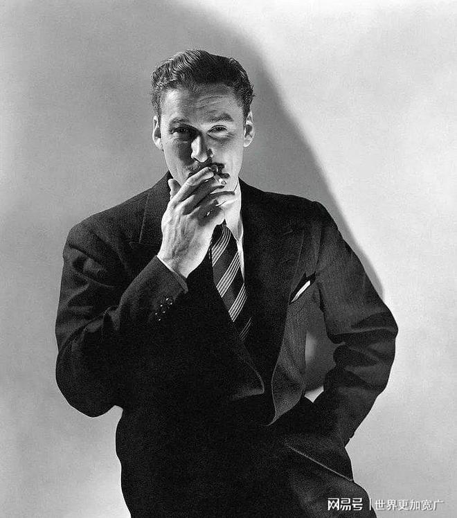 被誉为行走的荷尔蒙坏小子埃罗尔·弗林欲望毁掉的人生(图15)