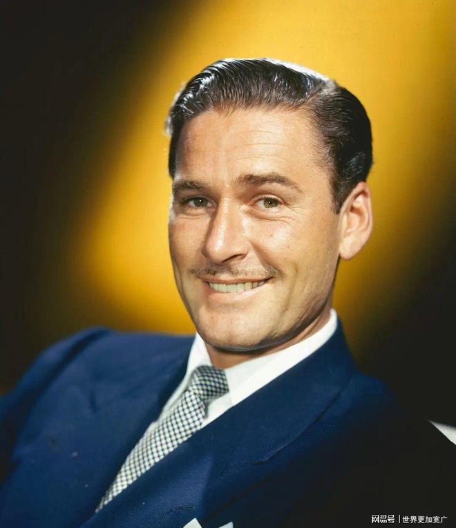 被誉为行走的荷尔蒙坏小子埃罗尔·弗林欲望毁掉的人生(图17)