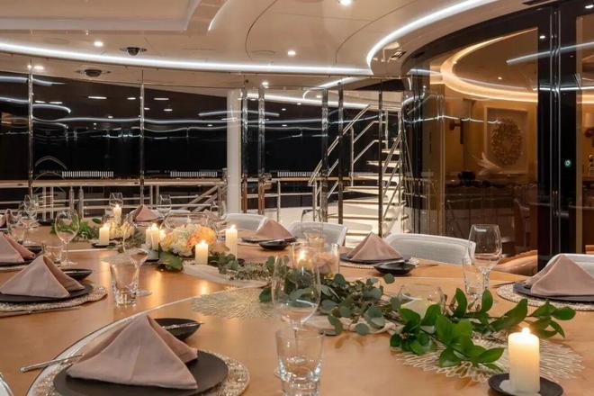 JK罗琳超艇“Samsara”号成2025年航行冠军 年赚千万美元租赁费(图5)