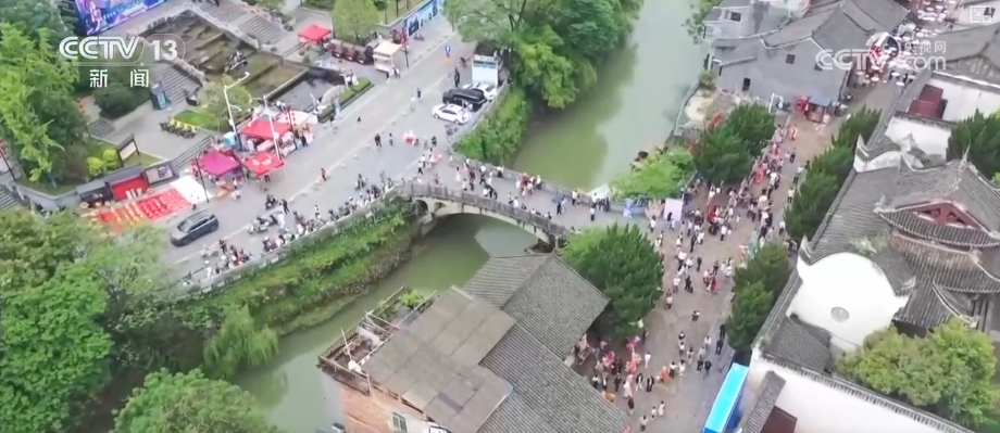 九游官网多元化服务供给释放经济新活力 新业态新模式为服务消费增长开辟新空间