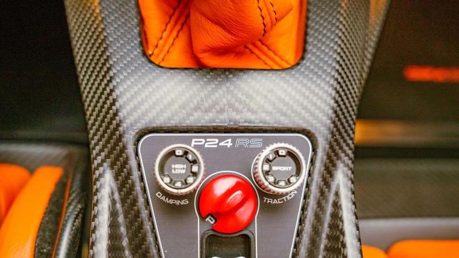 九游官网Donkervoort P24 RS创造770马力吨的超轻传奇(图13)