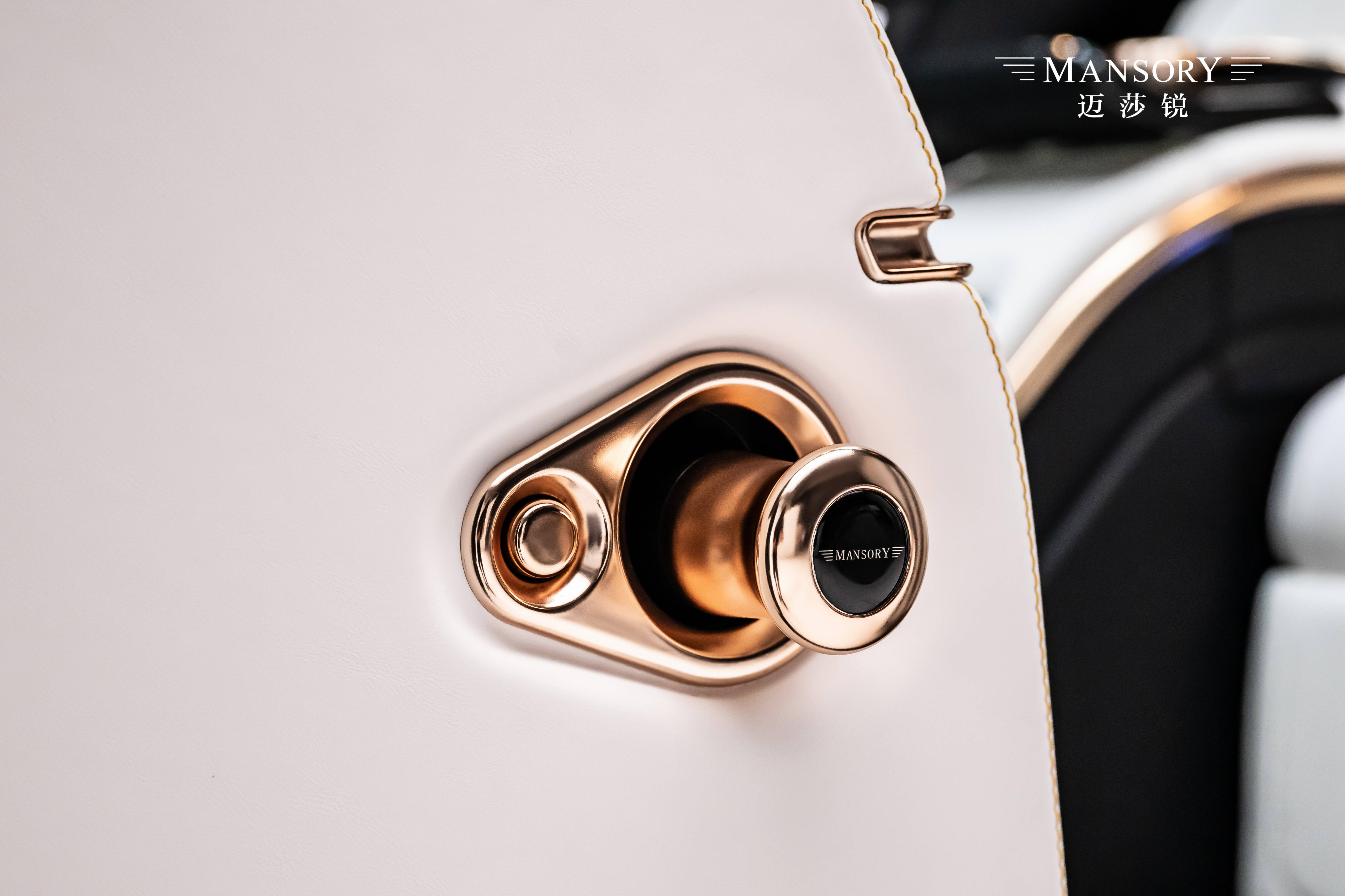 剖析迈莎锐游艇内饰商务车商务车MPV改装哪家性价比高九游娱乐官方网站