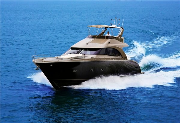 “富豪人设”穿的是“行骗外衣”