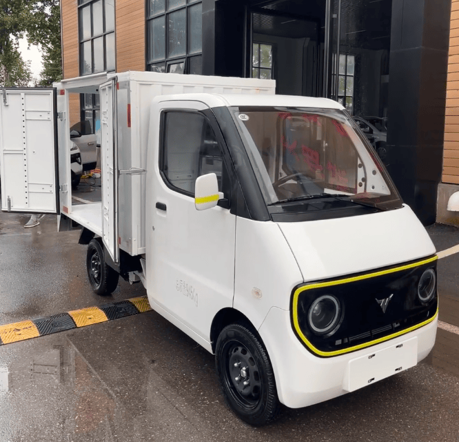 九游官方app入口大力牛魔王D02对比F-150猛禽凌枭：两类皮卡底层定位割裂参数、驾乘与购车价值全面解析